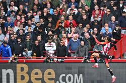 华体会官方-曼联客场惨败，法甲球队外援大放异彩