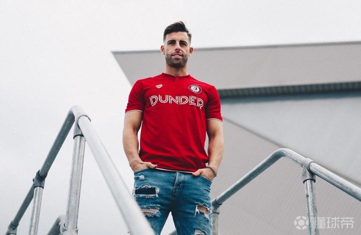 格拉纳达青训新秀崭露头角,引起关注 格拉纳达青训新秀崭露头角,引起关注