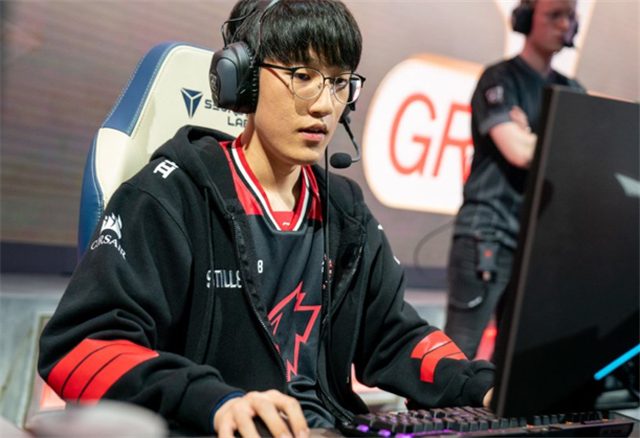 包含RNG翻盘IG，Doinb拿下关键大龙顶尖较量八强赛，强势挺进下一轮的词条