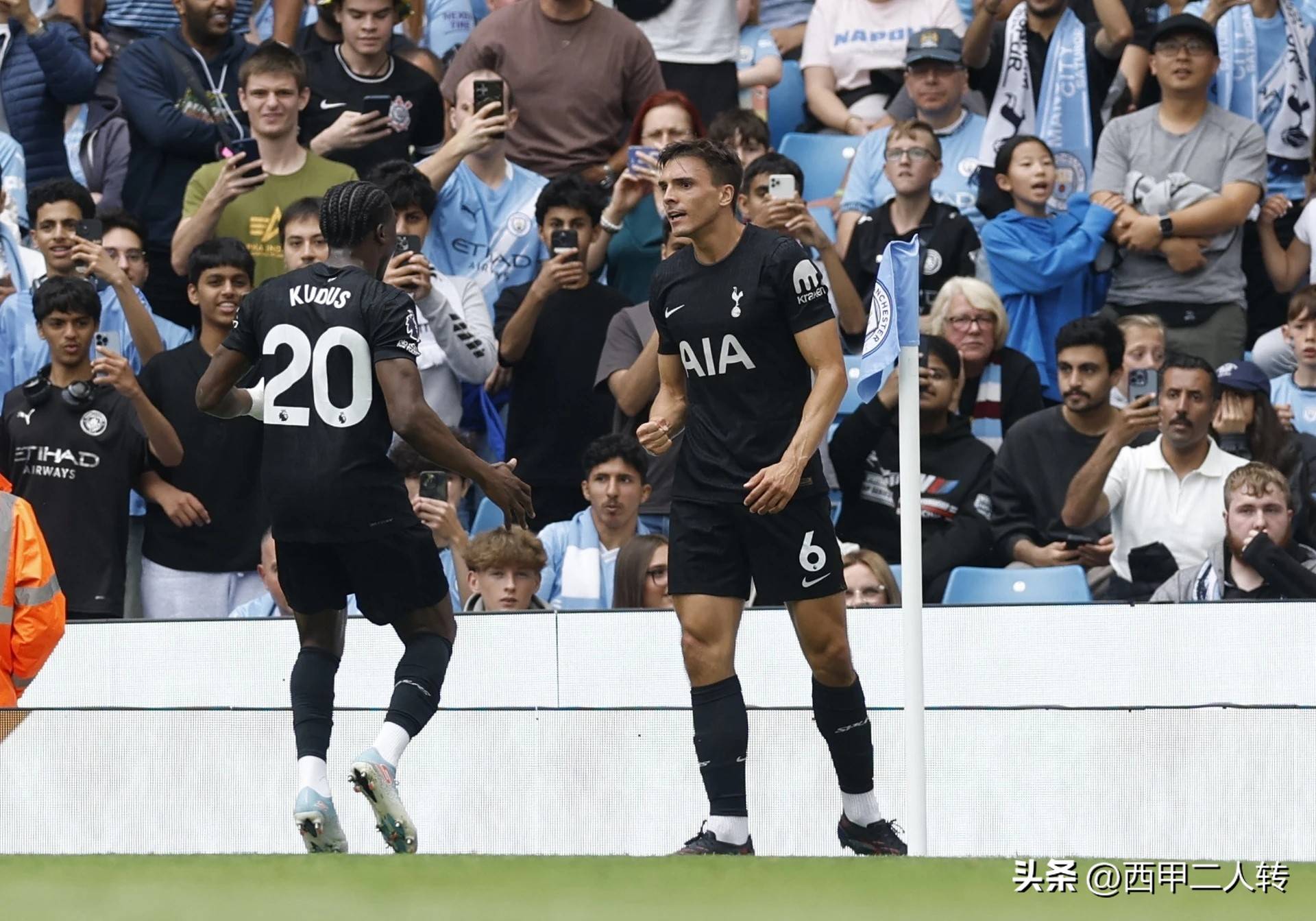 曼城客场逆转热刺，赢得关键胜利