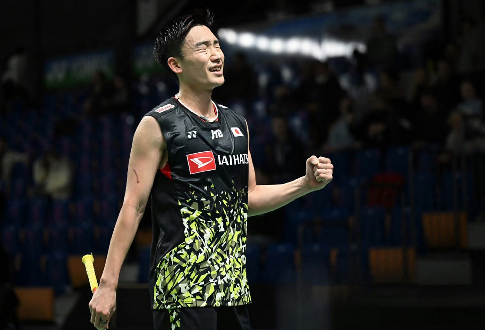 马来西亚羽毛球队爆冷日本羽毛球队，桃田贤斗送出助攻