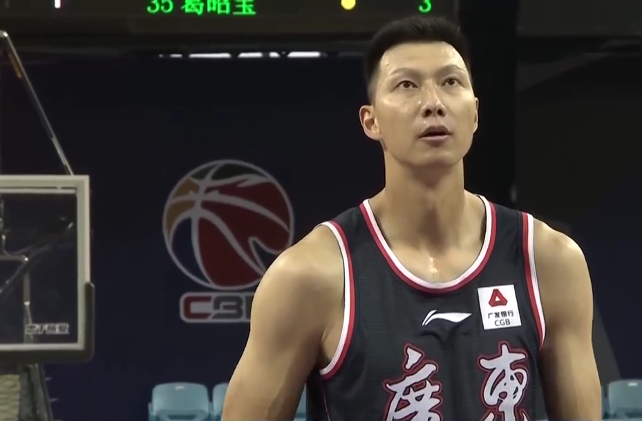 实现开门纪录，比蒂斯取得关键赢球